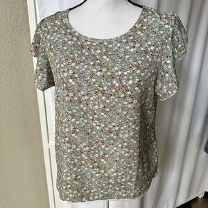 Emery Rose green pink floral short flutter ruffle sleeve shirt top women Medium